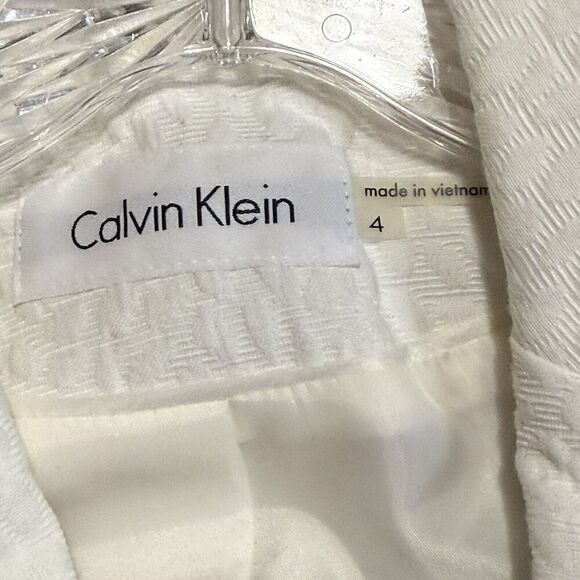 Vintage Womens Calvin Klein Ivory Suit 2P Skirt Sz 4 Blazer Ornate Gold Buttons - Picture 4 of 5